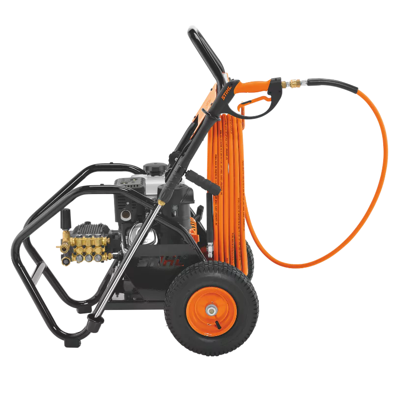 Side View of the STIHL RB 600 Pressure Washer – Showcasing the commercial-grade 208 cc engine and premium steel-braided hose.