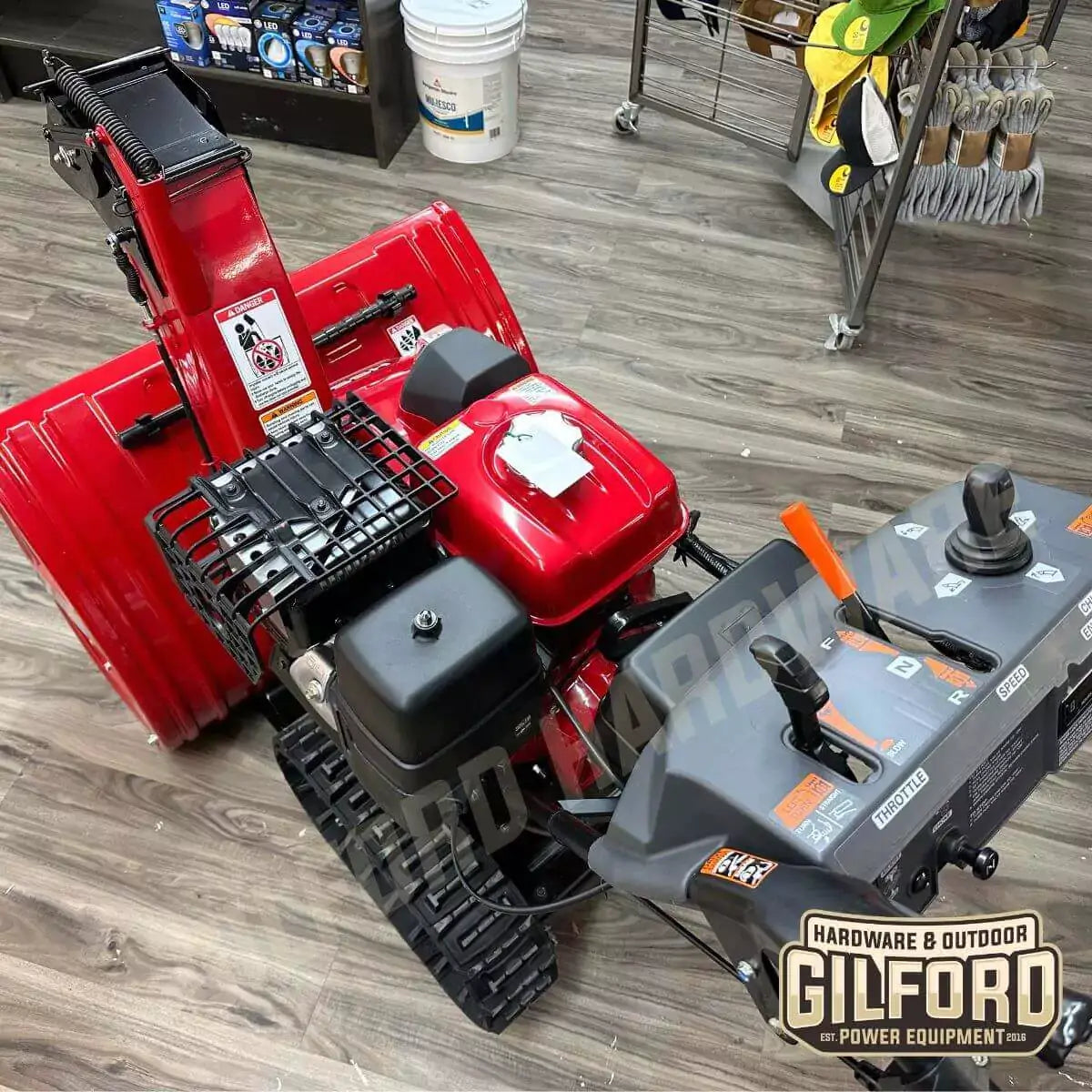 Honda HSS1332ATD Snow Blower - Hydrostatic - Electric Start - Two-Stage - Track Drive - 32 inch. | Snow Blowers | Gilford Hardware